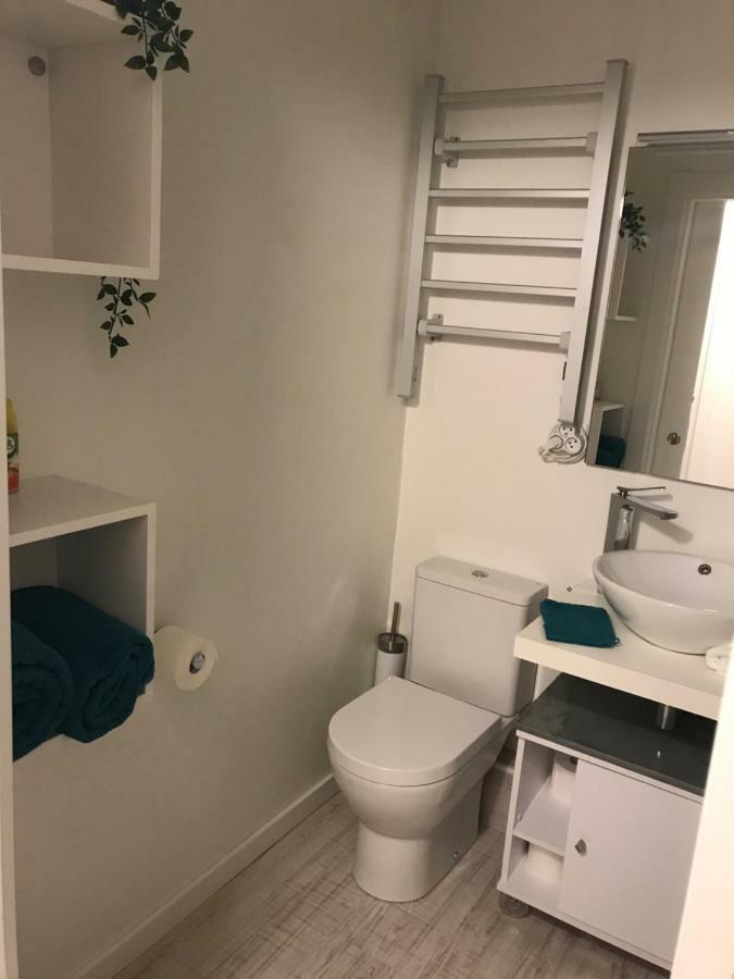 Port Bidassoa - T2 Coquet, Parking, Lit Xxl, Wifi, Pres De La Gare Hendaye Eksteriør bilde
